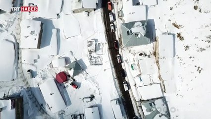 Van'a çevre illerden arama kurtarma ekipleri geldi