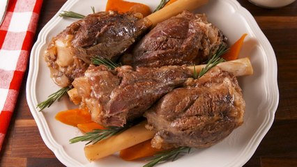This Slow Cooker Easter Lamb Is The Perfect Easy Meal For Any Holiday Gathering