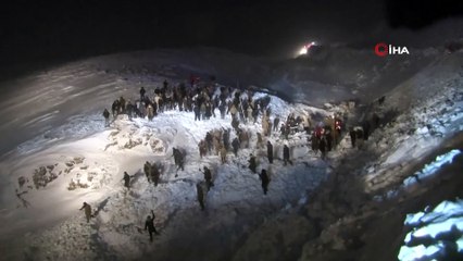 Çığ bölgesinde arama çalışmaları devam ediyor