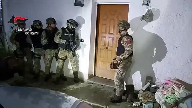 Vibo Valentia - 'Ndrangheta, scoperto mini arsenale a Piscopio (06.02.20)