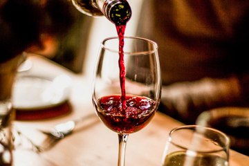 Compounds Determined Most of a Red Wine’s Aroma, Study Finds