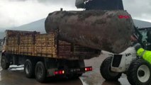 İzmir toprağa gömülü 3 bin litre kaçak akaryakıt yakalandı