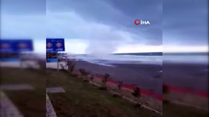 Alanya’da hortum paniği kamerada