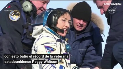 Christina Koch, la astronauta que regresó a la Tierra tras permanecer 11 meses en el espacio