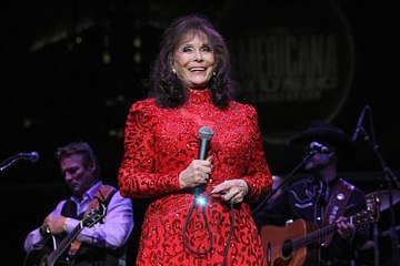 60 Years Later, Loretta Lynn Reflects on Her Debut Single