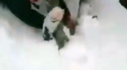 Çığ altından böyle kurtarıldı