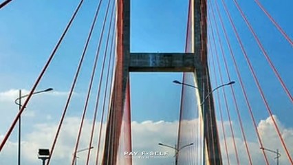 Jembatan Penghubung Surabaya & Pulau Madura  ( SURAMADU )