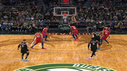 Assist of the Night: Giannis Antetokounmpo