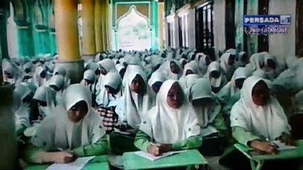barangsiapa yang mengajar agama dengan tujuan bayaran, maka seperti bersihkan muka dgn bawah sandal, Pengajian Jumat pagi, KH. Abdul Ghofur,07022020