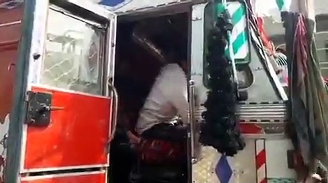 फतेहपुर: पुलिस की बर्बरता, ट्रक चालक के साथ की मारपीट