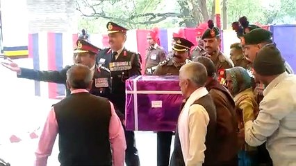 शाहजहांपुर: सेना अधिकारियों ने मनाया जदुनाथ सिंह का बलिदान दिवस