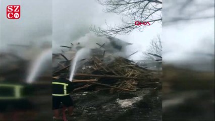 下载视频: 3 kardeş evde çıkan yangında öldü