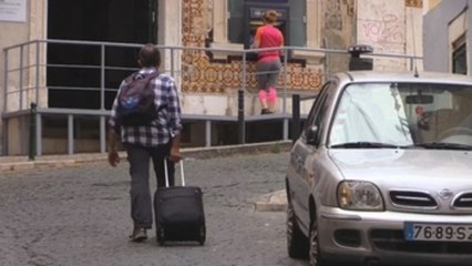 Reirse de la gentrificación, la revancha de los expulsados de Lisboa