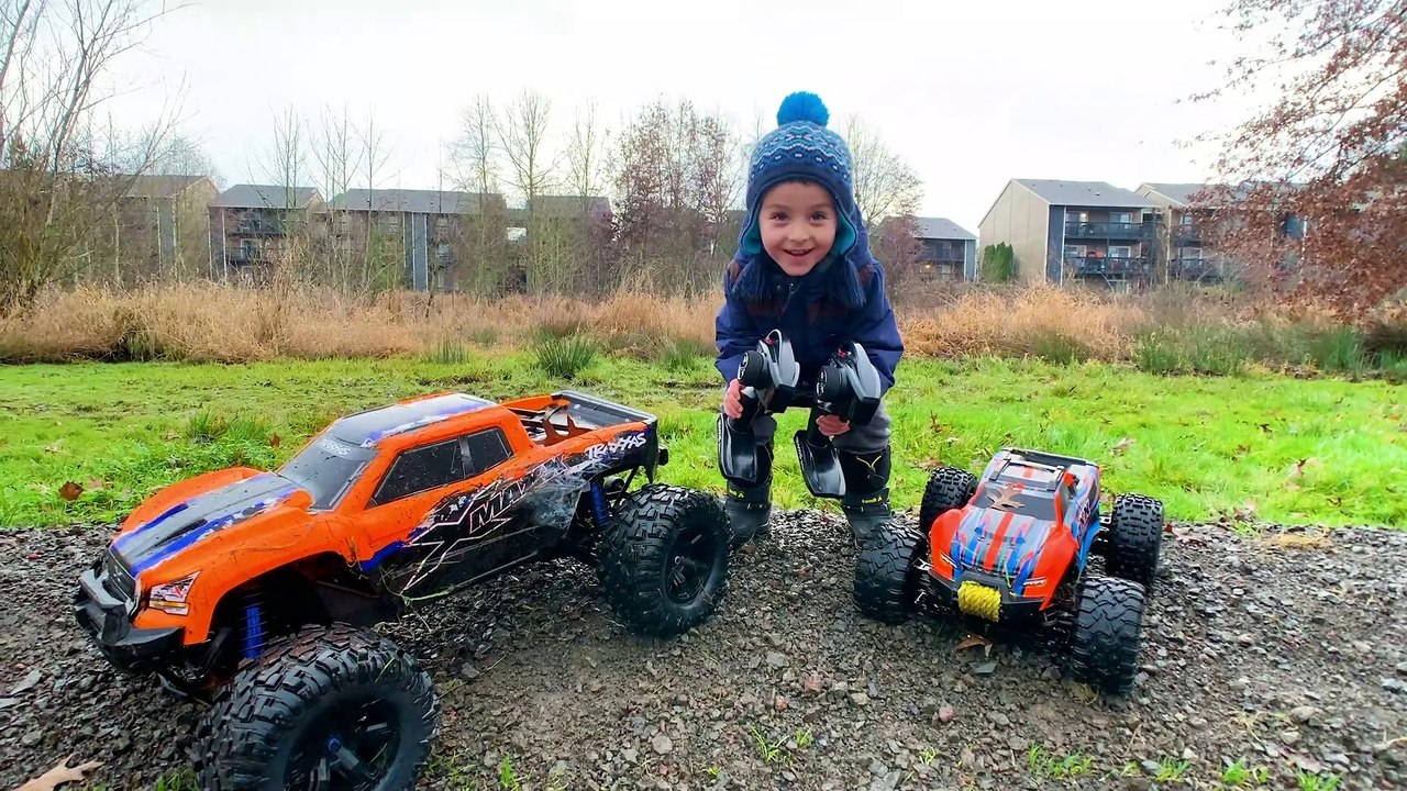 X MAXX & MAXX RC TOYS from TRAXXAS fun playtime in WATER