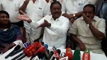சிறுவனை செருப்பைக் கழட்ட கூறியதற்கு வருத்தம் தெரிவித்த அமைச்சர் திண்டுக்கல் சீனிவாசன் - வீடியோ