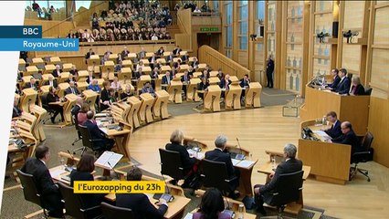 Eurozapping : en Écosse, le ministre des Finances démissionne à cause d'une affaire de harcèlement