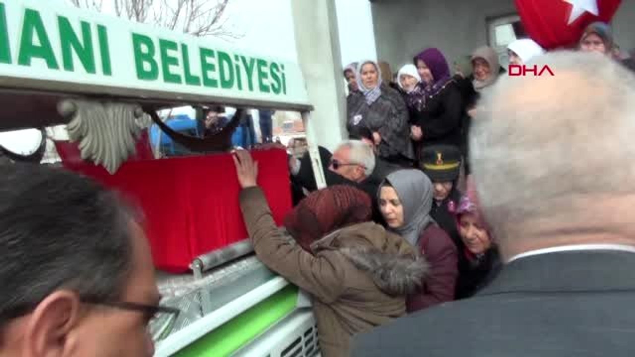 Aksaray van şehidi jandarma uzman çavuş ramazan süslü son yolculuğuna uğurlandı-3