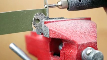 4 Amazing life hacks with Locks