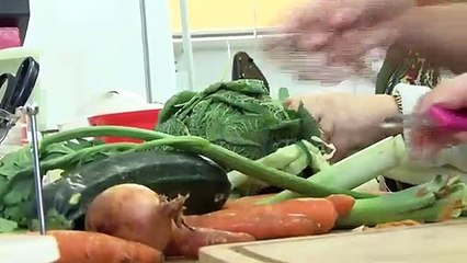 A la Une du journal, " Martigues Solidaire" :  les jeunes engagés