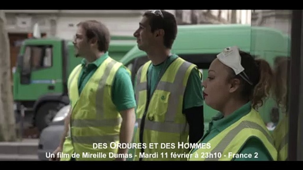 AVANT-PREMIERE: Une éboueuse à Paris dévoile son salaire dans le documentaire "Des ordures et des hommes" qui sera diffusé demain soir sur France