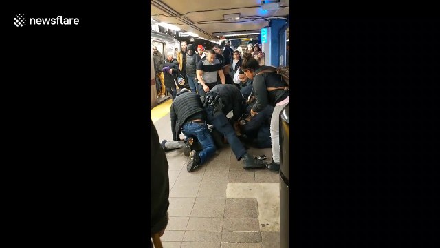 Days after free transit protest, NYPD aggressively arrest subway fare evader