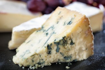 Your Nutella Sandwich Is Missing Something ... and It's Blue Cheese