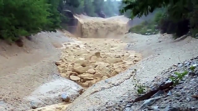 Cette crue éclair est impressionnante