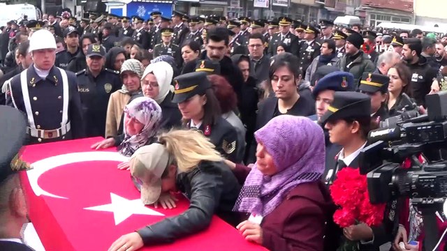 Aydınlı şehit Uzman Çavuşu son yolculuğuna binlerce hemşehrisi uğurladı