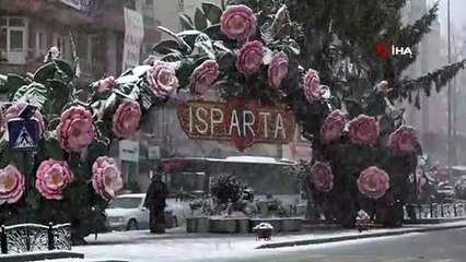 Isparta beyaz örtü ile kaplandı