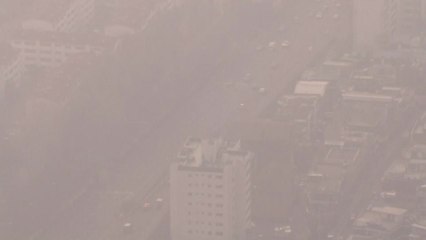 [날씨] 포근한 주말, 미세먼지 기승...동해안 눈 / YTN