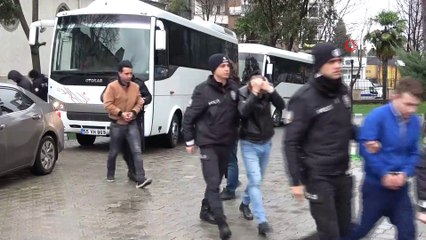 Uyuşturucu operasyonunda gözaltına alınan 23 kişi adliyede