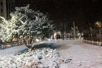 İstanbul kent geneli beyaza büründü