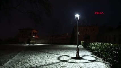 İstanbul'da kar, kent beyaza büründü