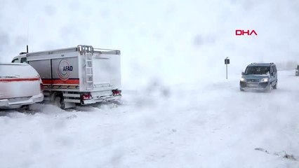 Van bahçesaray yolu olumsuz hava koşulları nedeniyle güvenlik gerekçesiyle kapatıldı