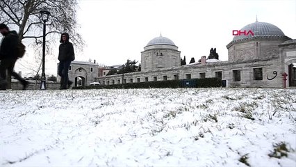 İstanbul'da kar, kent beyaza büründü