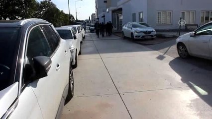 Adana'da uyuşturucu operasyonunda yakalanan 3 şüpheliden 2'si tutuklandı