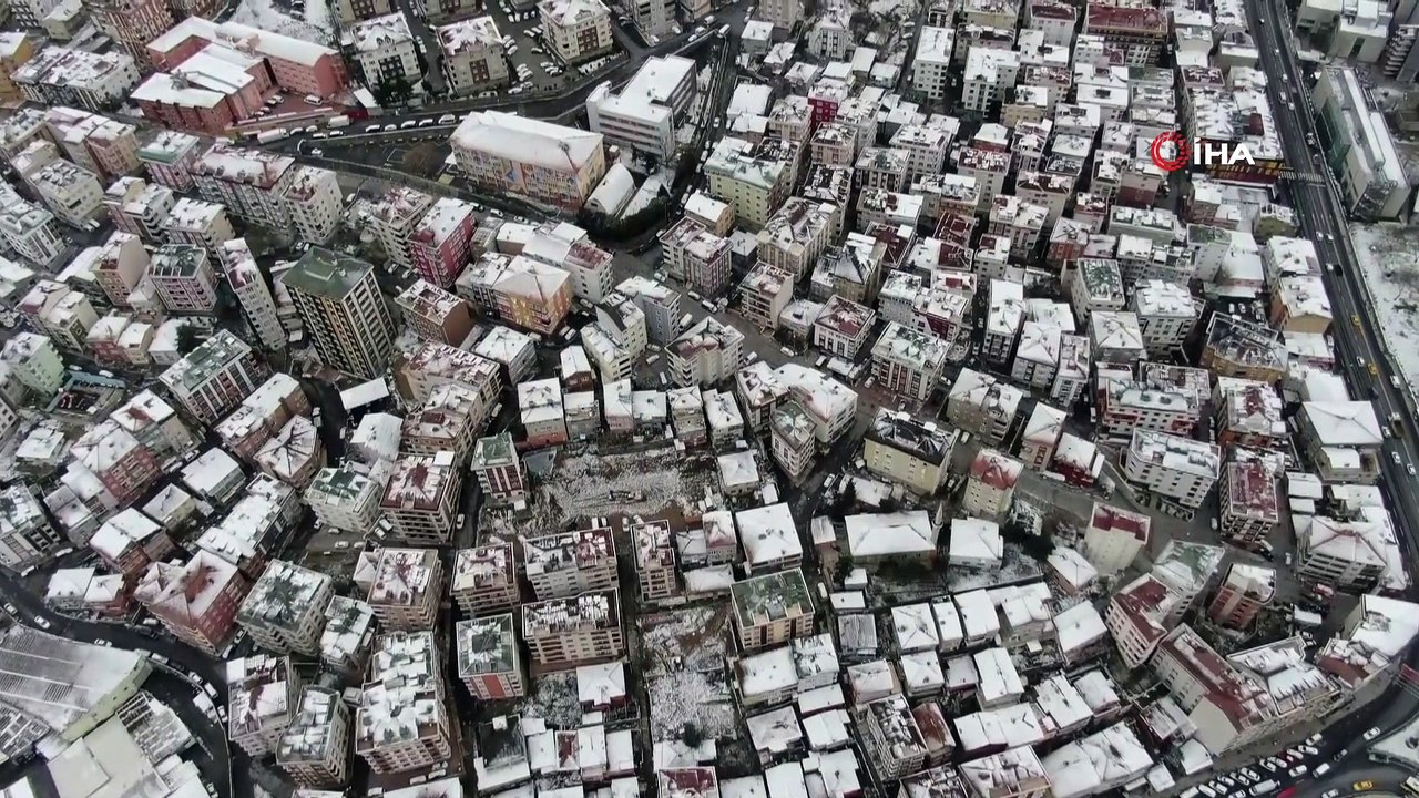 Beyaz örtü ile kaplanan İstanbul havadan görüntülendi
