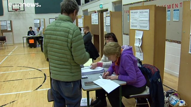 Βουλευτικές εκλογές: Δύσκολη αποστολή για Βαράντκαρ η ανανέωση της θητείας του