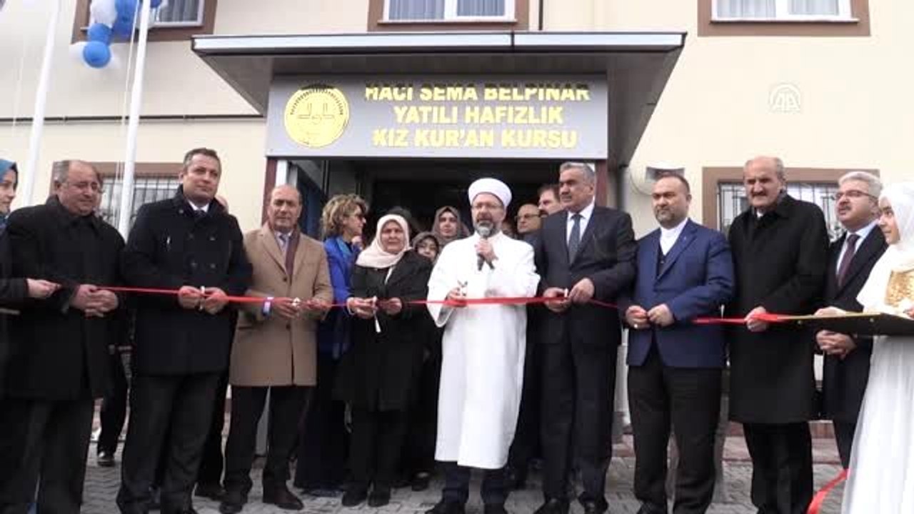 Diyanet İşleri Başkanı Erbaş, Kahramanmaraş'ta Kuran kursu açtı