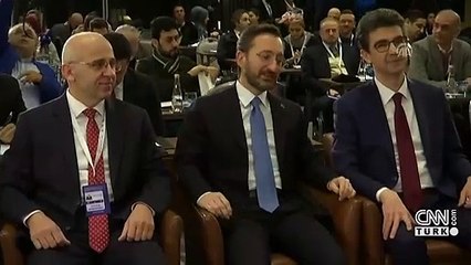 Fahrettin Altun: Suriye'de ok yaydan çıkmıştır