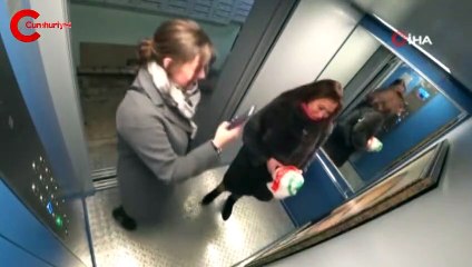 Asansöre asılan Putin fotoğrafıyla sosyal deney yaptılar