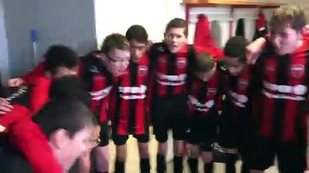 Chant de la victoire des U15 en challenge du District contre le GJ Doué Le Puy 3