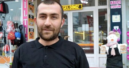 Dükkanının önüne kardan kadın yapan esnafın müşteri potansiyeli arttı