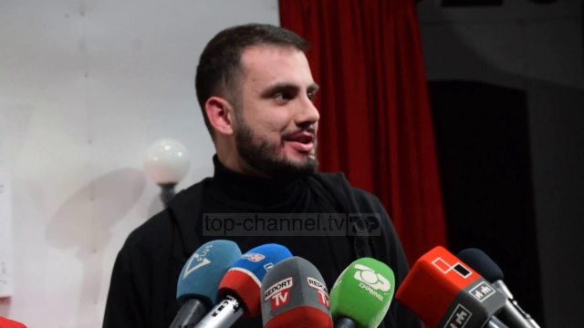 Korçë, komedi premierë/ “S’ka burrë që tradhton gruan time”, në skenën e teatrit