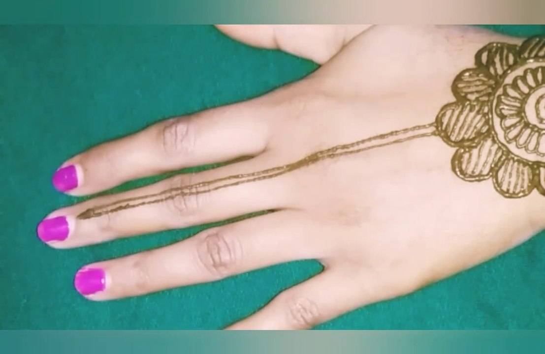 Bracelet mehndi design