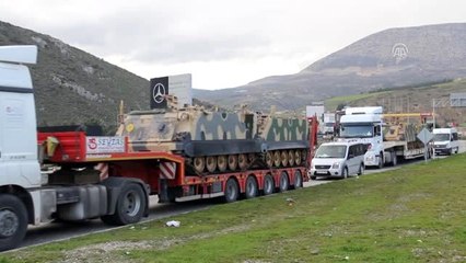 Suriye sınırına otobüslerle komando takviyesi yapıldı (2)