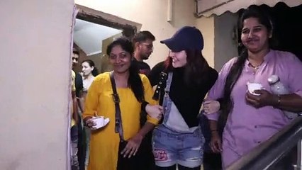 ELLI AVRRAM WATCH MOVIE MALANG SPOTTED AT JUHU PVR