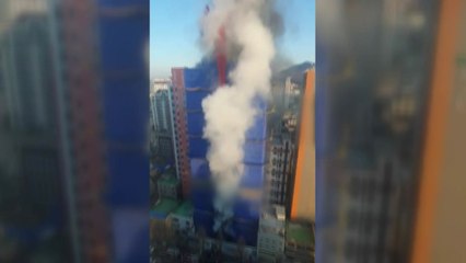서울 대현동 오피스텔 공사장서 불...현재 진화 중 / YTN