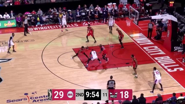 Justin Simon with 7 Steals vs. Grand Rapids Drive