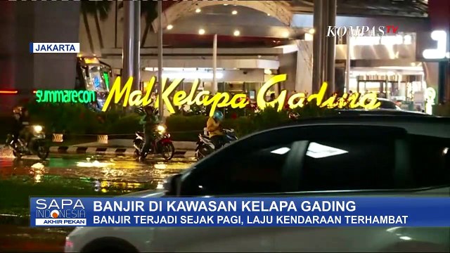 Jakarta Terendam Lagi, Pengendara Motor Memasuki Jalan Tol